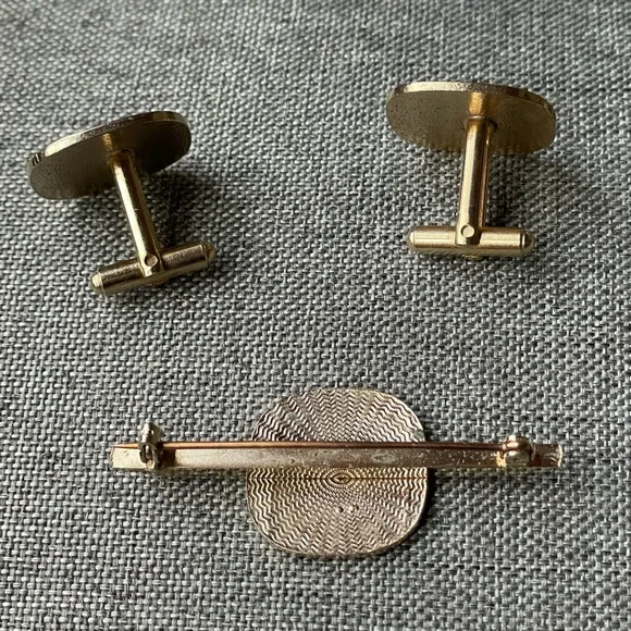 Romeo & Juliet RARE Vintage Pair of Cufflinks & Matching Tie Pin Enamel gorgeous - Picture 5 of 7